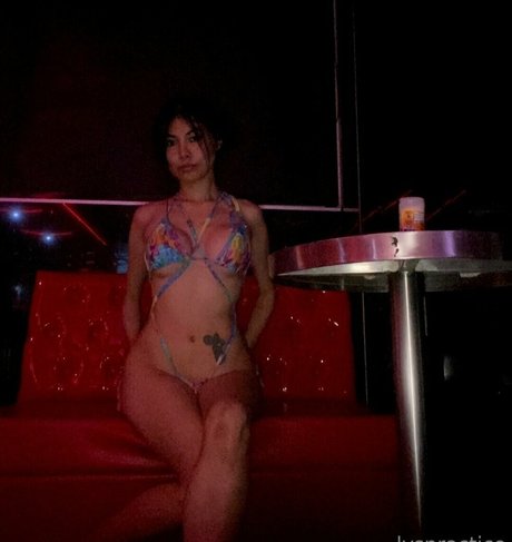 Lyspractice perfekte nacktheit bilder