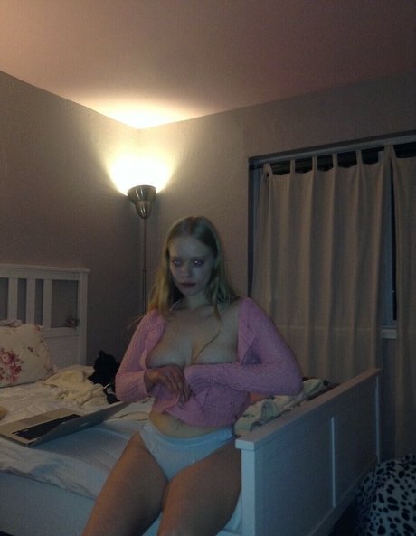 Kelley nackt porno galerie