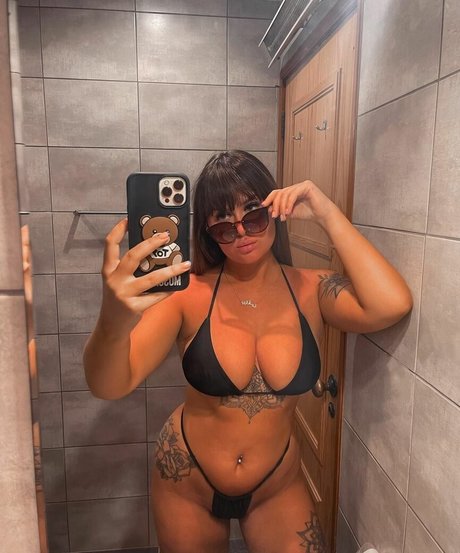 Beth Halsey exklusive erotische foto