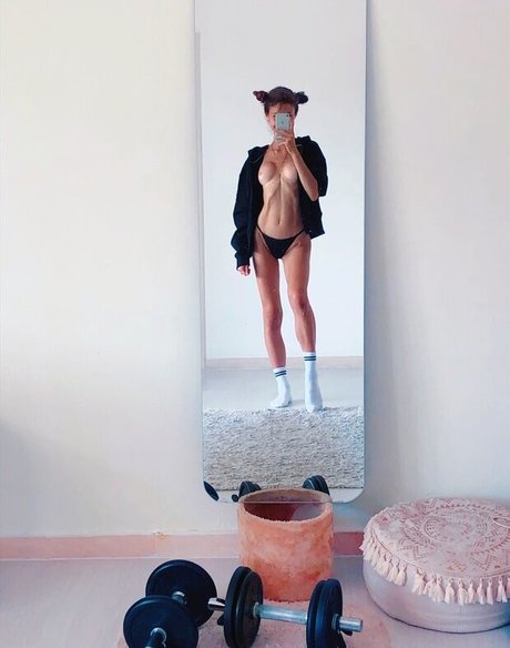 Awaytohealthy model top bild