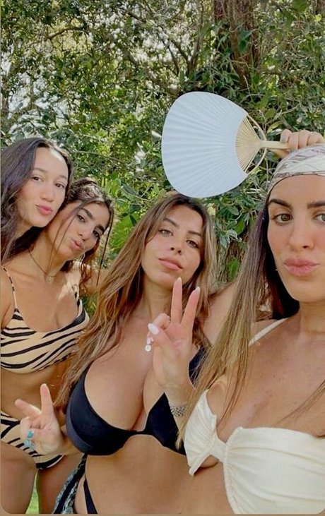 latina-teen-onlyfans porno nackte galerie