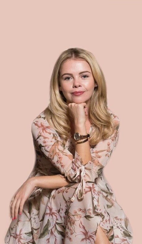 Saoirse Monica Jackson beste kostenlose foto