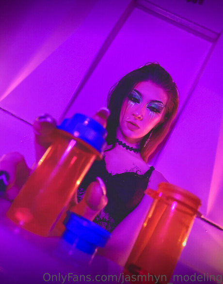 Jasmhyn makeup hd fotos