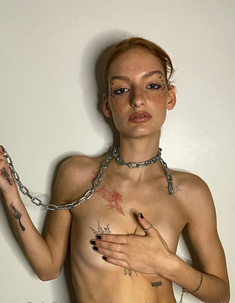 favouriteredheadbella kostenlose heiße galerie