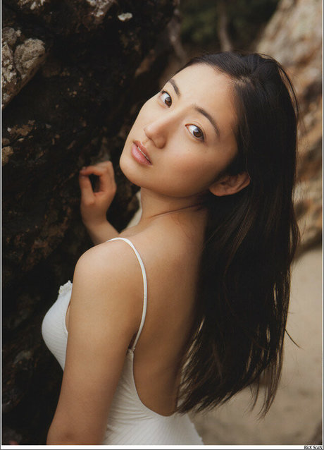 Saaya Irie kostenlose sex fotos