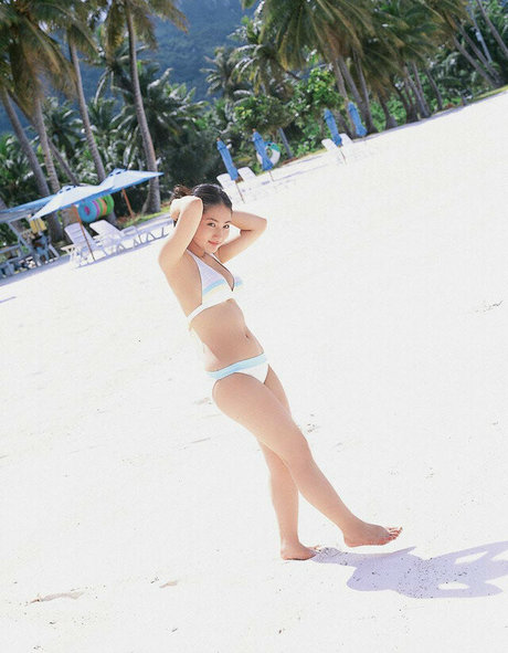 Saaya Irie erotische porno foto