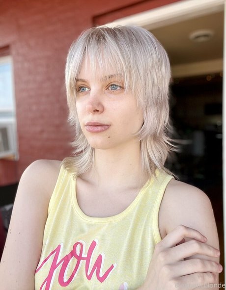 aquaticblonde model sexy fotos