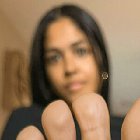 Boricuabarefoot model erotische foto