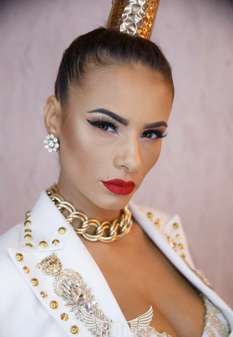 AndreeaNicoletaDinu beste nackte galerien