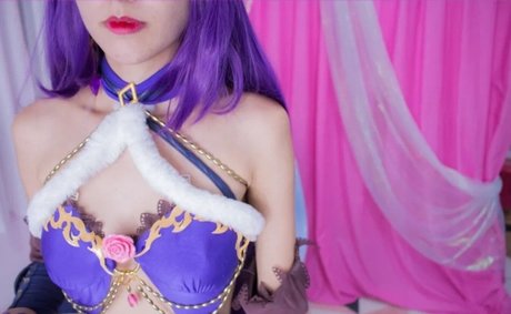 Ririko Koro nackt hübsche archiv