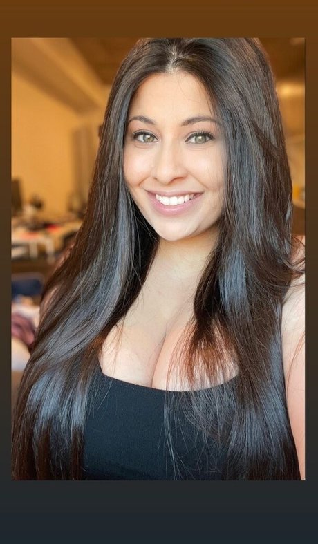 Vanessa Romero nackt schöne archiv