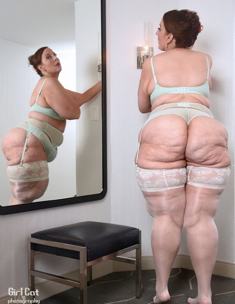 kourtneycakes top porno galerie