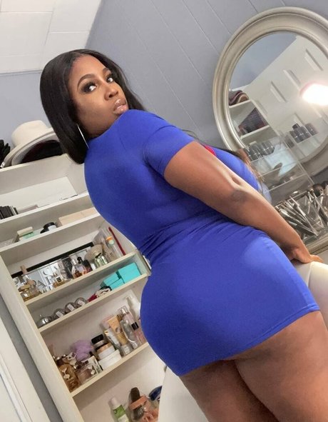 vollbusige rothaarige onlyfans heiße kunst galerie