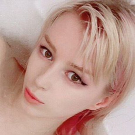 melamor1 model nackt galerie