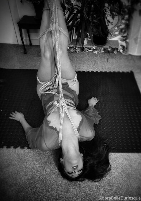 adorabelleburlesque model porno fotos