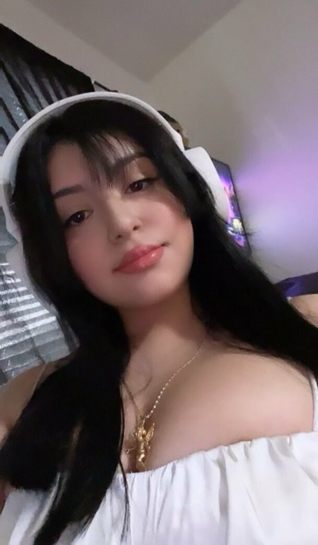 escieh model nackt fotos