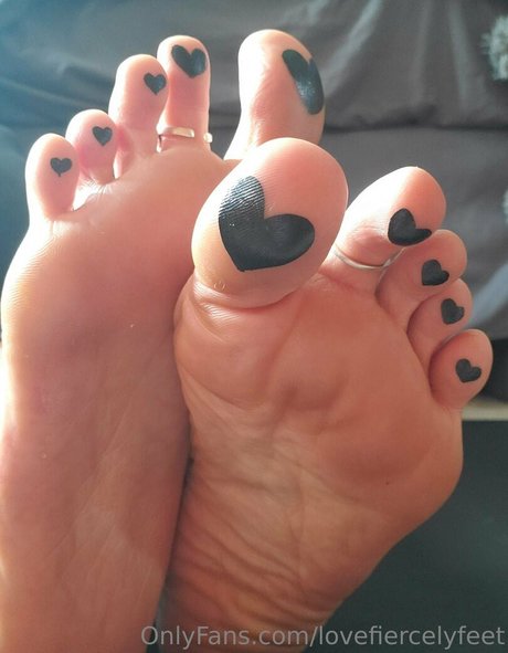 lovefiercelyfeet top sex fotos
