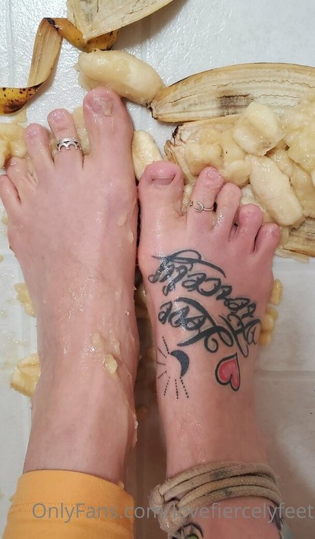 lovefiercelyfeet nacktheit beste bilder