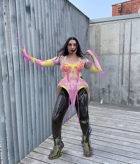 Safiya Nygaard kunst kostenlose galerie