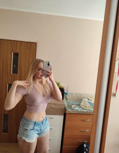 milf brille onlyfans hübsche sexy bild