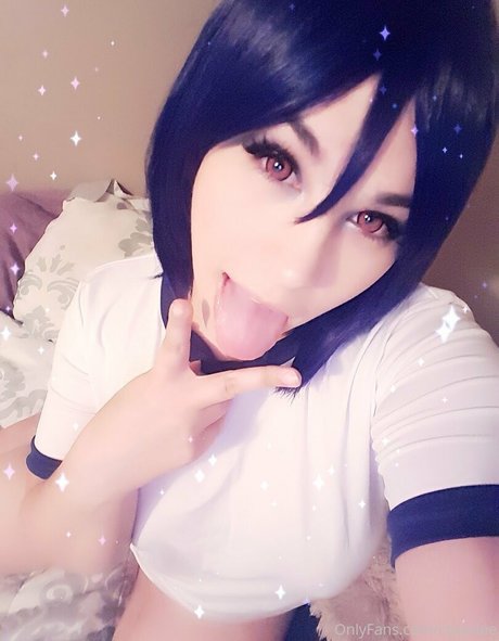 cesaillee nackt schöne bild