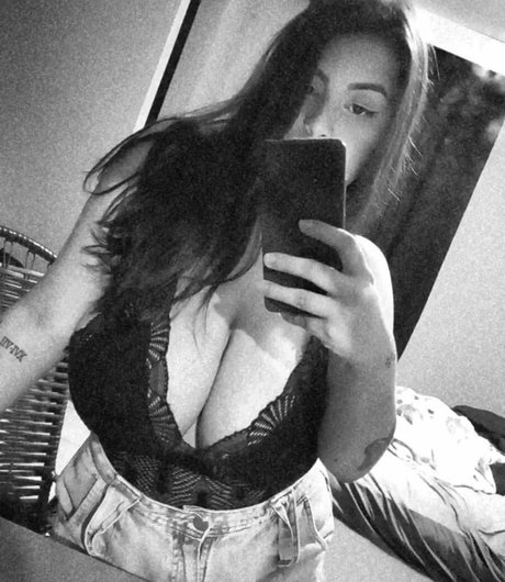 Cyntia K nackten galerien