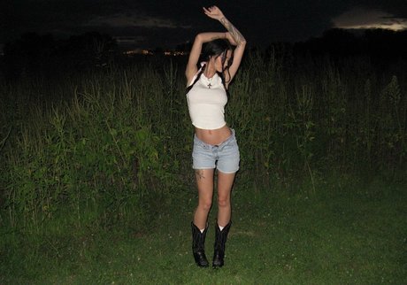 Madylina Renee exklusive freie bild