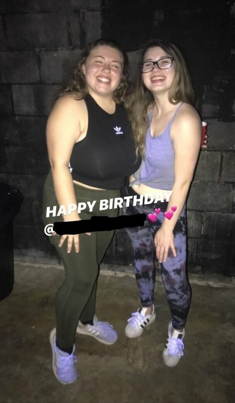 monsterschwanz-onlyfans nacktheit kostenlose archiv