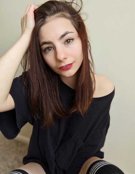 loverlacifree nackt pornostar bilder