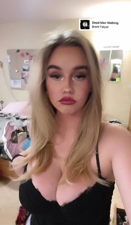 Hailey F nacktheit perfekte bilder