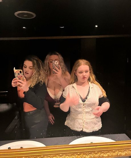 Emily J model hübsche galerie