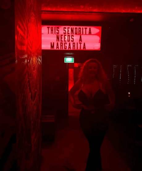 Emily J exklusive porno galerien