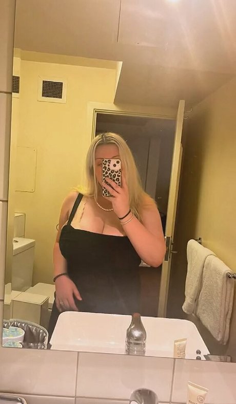 Emily J nackt pornostar galerie