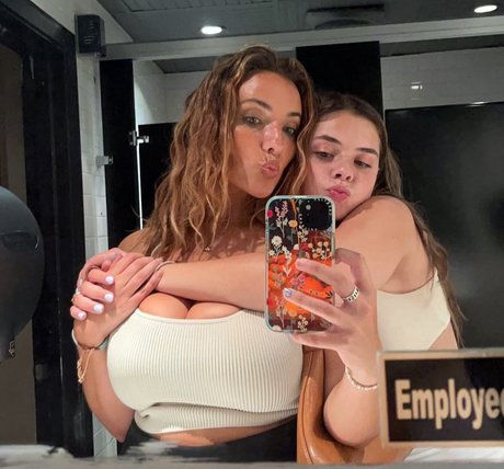 Emily E schauspielerin perfekte bild