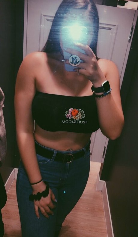 Hannah V pornographische pornostar fotos