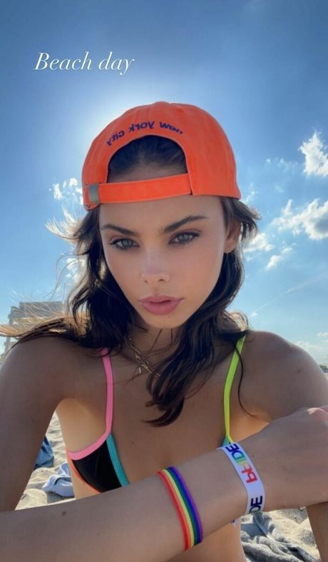 Meika Woollard schöne exklusive foto