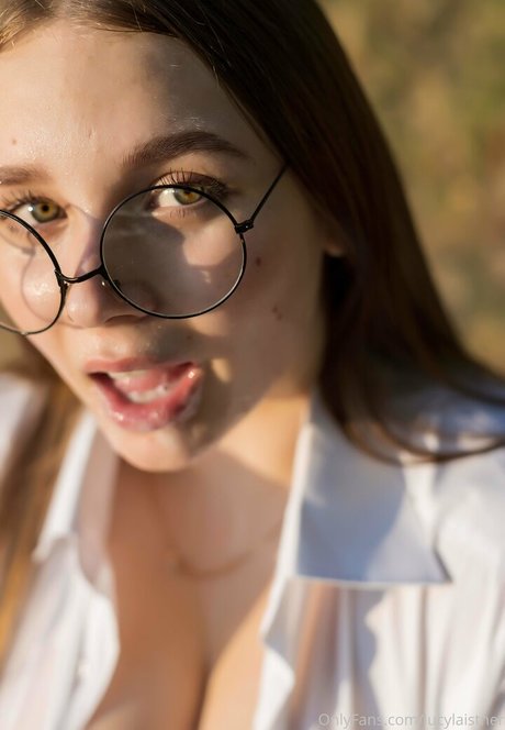 lucylaistner perfekte erwachsene bild