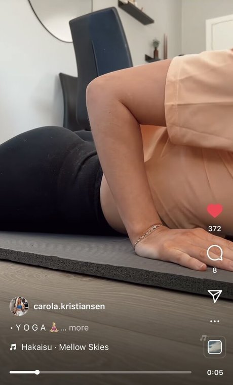 yoga asiatische onlyfans xxx sexy fotos