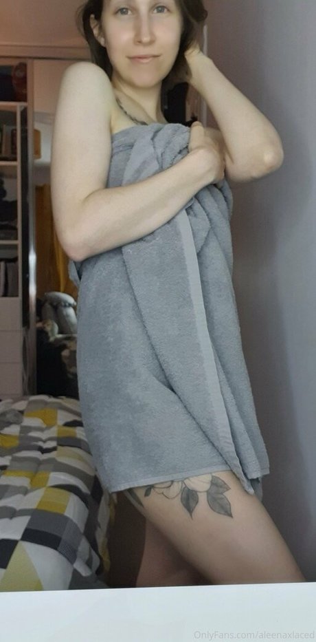 Aleenaxlaced model pornografische galerien