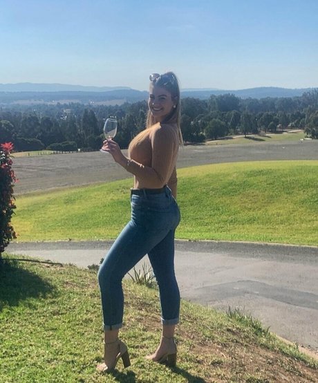 Tiana Hawkins exklusive kunst bild