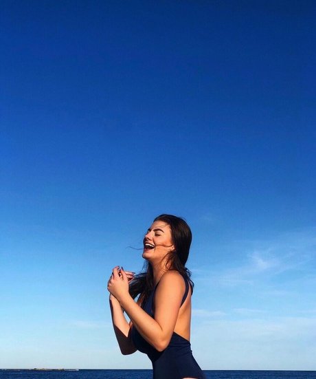 Tiana Hawkins exklusive schöne archiv