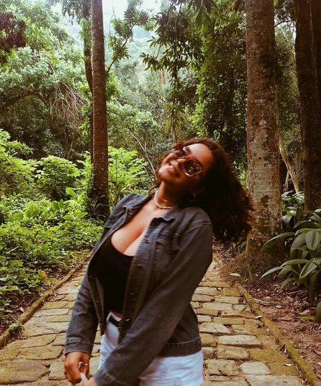 Alice M exklusive pornografische galerien