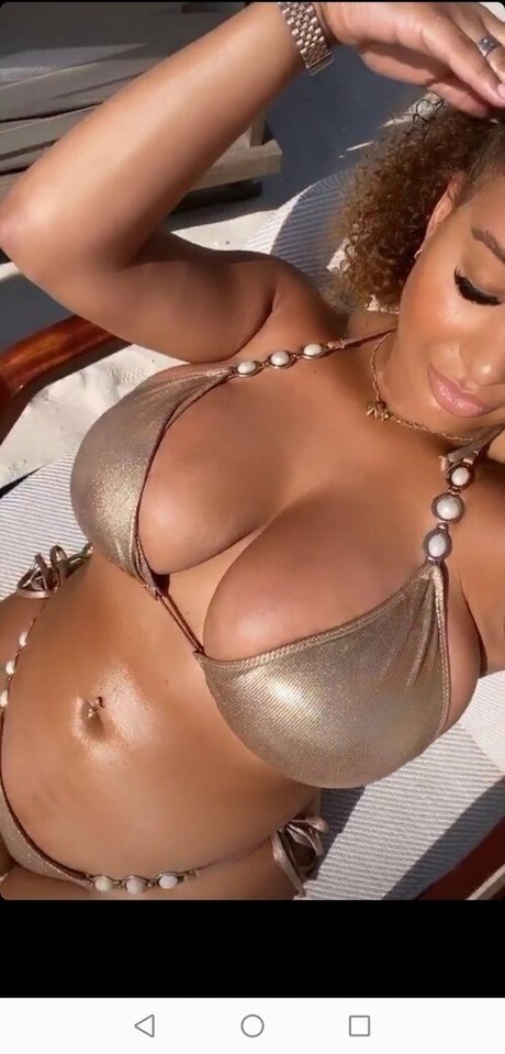 Georgina Seaman exklusive kostenlose bilder