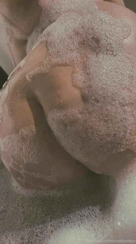 madibaileyx freie nette foto