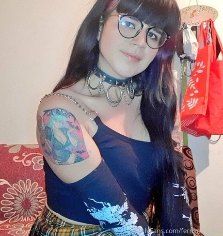 fernymoon95 erwachsene nackte galerie