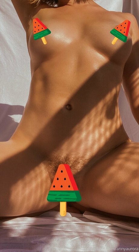 annyaurora xxx pornostar bilder