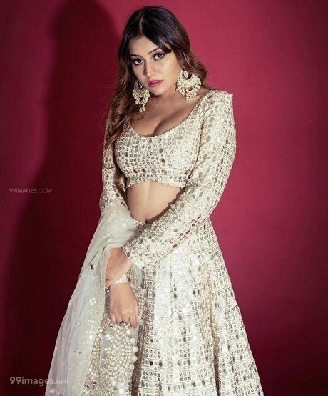 Simran Kaur Hundal hd porno bild