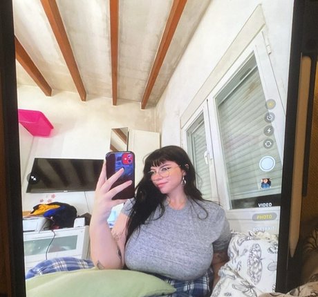 ladle tsunade model schöne bilder