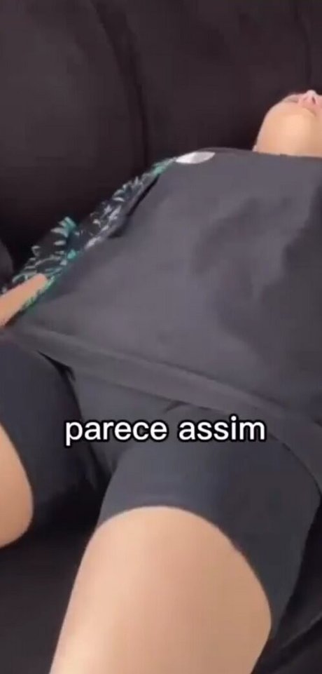 Thais Matsufugi xxx sexy foto