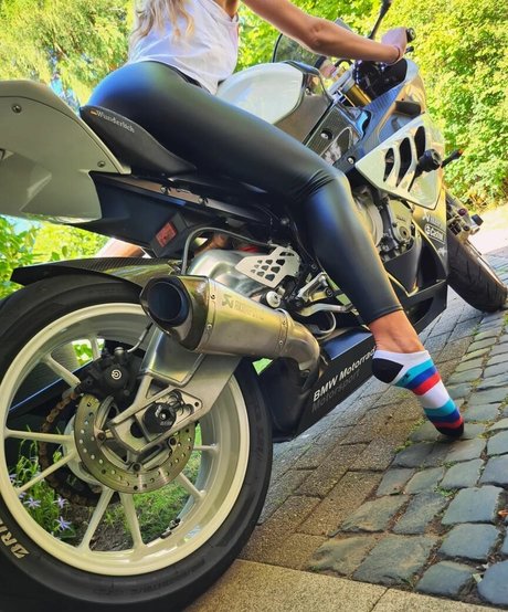 deineemily 03 nackt kunst archiv